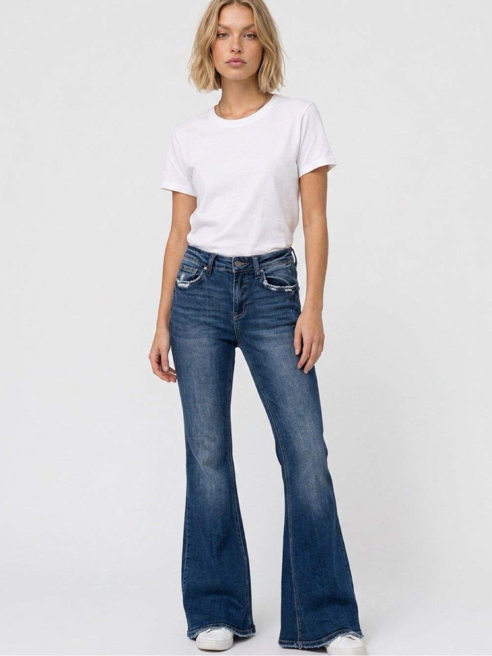 Flying Monkey Like New High Rise Flare Jeans in Dark Distressed Wash Size 27